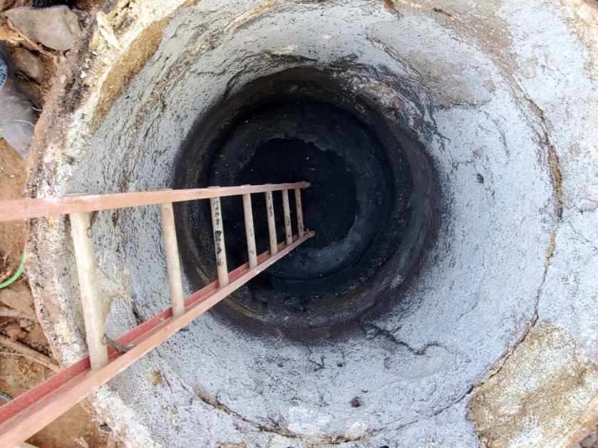Deteriorated concrete host structure before rehabilitation